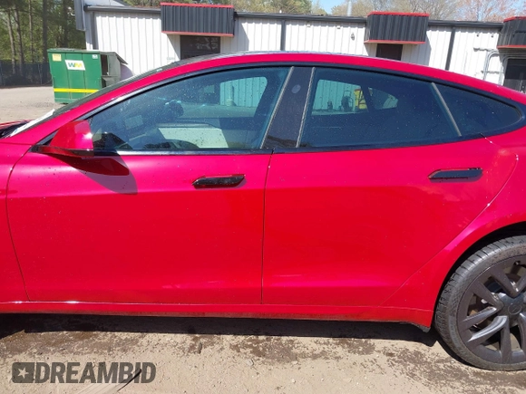 2021 Tesla Model S Long Range z VIN 5YJSA1E51MF436329, wystawiony jako IAAI lot #41918018 z przebiegiem 44 029 mil mil oraz . Historia ofert i sprzedaży dostępna na DreamBid. Obrazek 14.