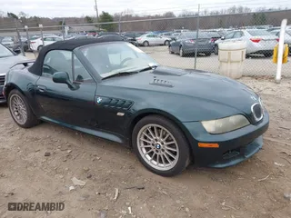 2001 BMW Z3 3.0i with VIN WBACN53471LL46781, listed as a IAAI auction lot 41553034 with 142,261 mi miles. Bid and sale history available at carsss.com. Image 1.