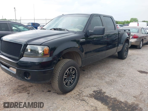 2007 Ford F-150 XLT with VIN 1FTPW02597KB14289, listed as a IAAI auction lot 42298468 with 192,939 mi miles and . Bid and sale history available at DreamBid. Image 2.
