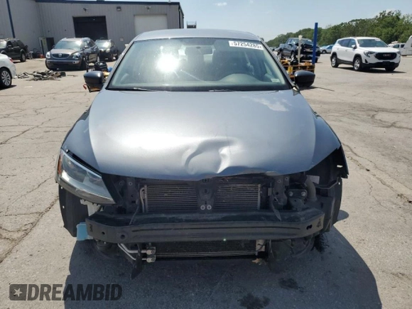2015 Volkswagen Jetta S z VIN 3VW1K7AJ6FM421576, wystawiony jako Copart lot #57254285 z przebiegiem 82 677 mil mil oraz Szkoda całkowita • Salvage title. Historia ofert i sprzedaży dostępna na DreamBid. Obrazek 5.