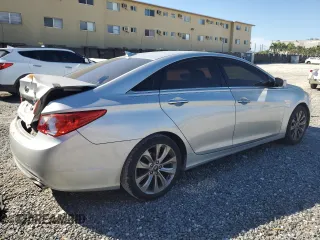 2013 Hyundai Sonata Limited with VIN 5NPEC4AC3DH726943, listed as a Copart auction lot 43022065 with 140,965 mi miles and Salvage Title. Bid and sale history available at DreamBid. Image 3.