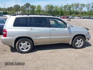 2006 Toyota Highlander w/3rd Row z VIN JTEEP21A360183905, wystawiony jako IAAI lot #42239385 z przebiegiem 282 475 mil mil oraz . Historia ofert i sprzedaży dostępna na DreamBid. Obrazek 13.