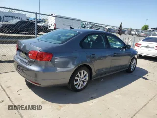 2011 Volkswagen Jetta Sedan SE w/Convenience & Sunroof PZEV with VIN 3VWDZ7AJ6BM120423, listed as a Copart auction lot 53132545 with 87,037 mi miles and Salvage Title. Bid and sale history available at carsss.com. Image 3.