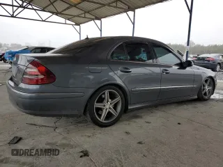 2006 Mercedes-Benz E 500 z VIN WDBUF70J96A963935, wystawiony jako Copart lot #45108905 z przebiegiem 204 278 mil mil oraz Szkoda całkowita • Salvage title. Historia ofert i sprzedaży dostępna na DreamBid. Obrazek 3.