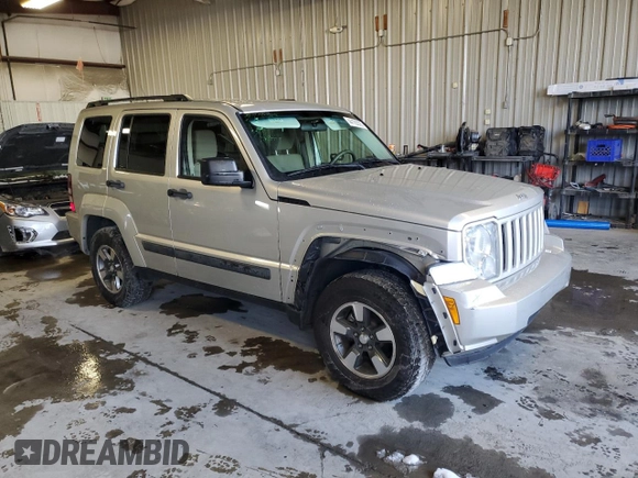 2008 Jeep Liberty Sport z VIN 1J8GN28K08W154534, wystawiony jako Copart lot #44193035 z przebiegiem 161 004 mil mil oraz Szkoda całkowita • Salvage title. Historia ofert i sprzedaży dostępna na DreamBid. Obrazek 4.