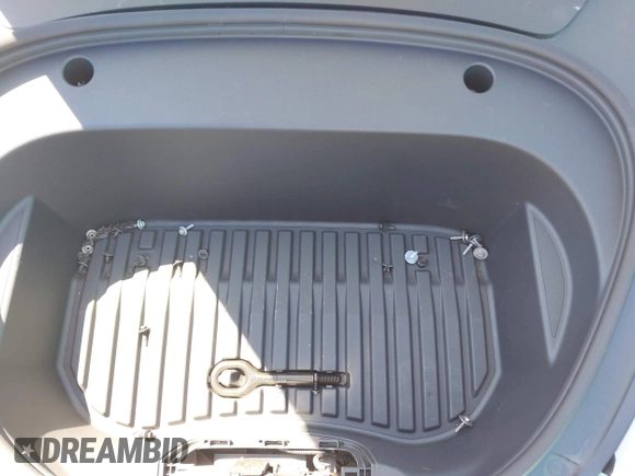 2023 Tesla Model 3 z VIN 5YJ3E1EA7PF611306, wystawiony jako IAAI lot #42826820 z przebiegiem 24 422 mil mil oraz . Historia ofert i sprzedaży dostępna na DreamBid. Obrazek 10.