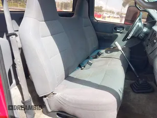 2001 Ford F-150 XL with VIN 1FTZF17281NA81823, listed as a IAAI auction lot 42610286 with Not provided miles and . Bid and sale history available at DreamBid. Image 8.
