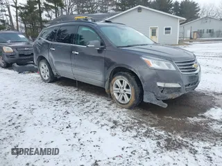 2014 Chevrolet Traverse LT with VIN 1GNKVGKDXEJ216871, listed as a IAAI auction lot 41586623 with 280,270 mi miles. Bid and sale history available at carsss.com. Image 1.