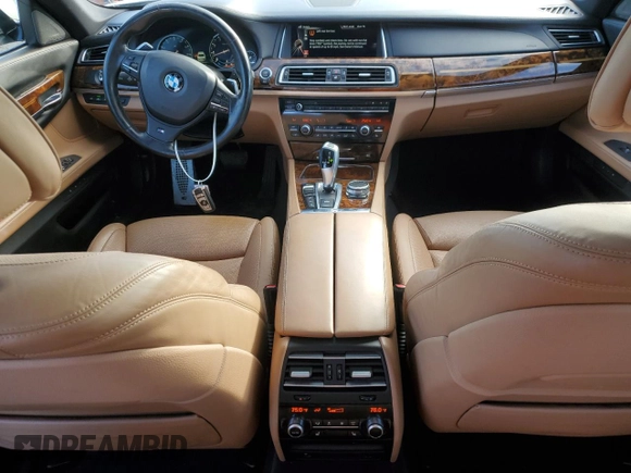 2015 BMW 7 Series 740Li xDrive with VIN WBAYF4C58FGS99427, listed as a Copart auction lot 84991474 with 83,008 mi miles and Salvage Title. Bid and sale history available at carsss.com. Image 8.