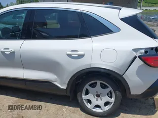 2020 Ford Escape SE z VIN 1FMCU9G63LUA85246, wystawiony jako IAAI lot #42414015 z przebiegiem 54 578 mil mil oraz . Historia ofert i sprzedaży dostępna na DreamBid. Obrazek 6.