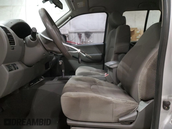2007 Nissan Frontier SE z VIN 1N6AD09U17C417082, wystawiony jako Copart lot #43327625 z przebiegiem 171 440 mil mil oraz Czysty tytuł • Clean title. Historia ofert i sprzedaży dostępna na DreamBid. Obrazek 7.