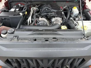 2012 Jeep Wrangler Sport z VIN 1C4AJWAG7CL105511, wystawiony jako Copart lot #62822985 z przebiegiem 137 520 mil mil oraz Czysty tytuł • Clean title. Historia ofert i sprzedaży dostępna na DreamBid. Obrazek 12.