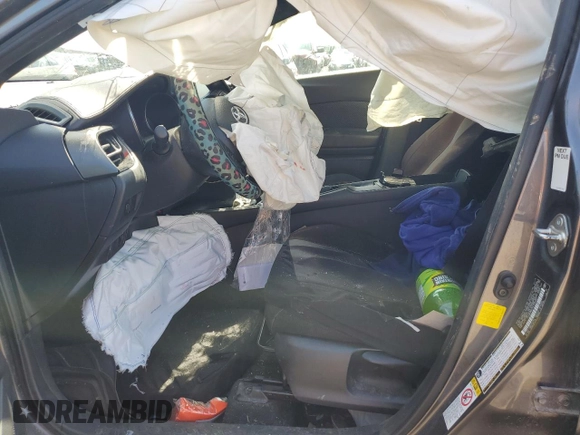 2019 Toyota C-HR XLE with VIN JTNKHMBX7K1035257, listed as a Copart auction lot 68120354 with Not Provided miles and Salvage Title. Bid and sale history available at DreamBid. Image 7.