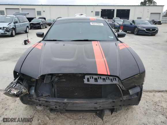 2013 Dodge Charger SE with VIN 2C3CDXBG0DH628277, listed as a Copart auction lot 45312925 with 175,988 mi miles and Salvage Title. Bid and sale history available at carsss.com. Image 5.