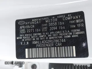 2024 Hyundai Elantra SE with VIN KMHLL4DG2RU786744, listed as a IAAI auction lot 41510735 with 8,221 mi miles and . Bid and sale history available at DreamBid. Image 9.