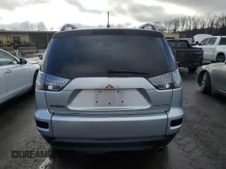 2013 Mitsubishi Outlander SE z VIN JA4JT3AW8DU014284, wystawiony jako Copart lot #85062254 z przebiegiem 167 630 mil mil oraz Czysty tytuł • Clean title. Historia ofert i sprzedaży dostępna na DreamBid. Obrazek 6.