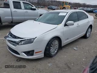 2011 Ford Fusion Hybrid with VIN 3FADP0L31BR316647, listed as a IAAI auction lot 41730126 with 162,354 mi miles. Bid and sale history available at carsss.com. Image 17.