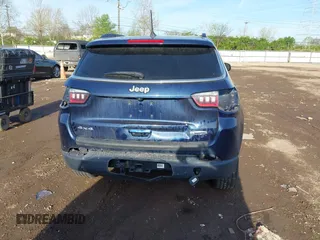 2018 Jeep Compass Altitude with VIN 3C4NJDBB5JT442950, listed as a IAAI auction lot 41989701 with 103,221 mi miles and . Bid and sale history available at carsss.com. Image 17.