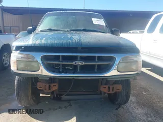 1997 Ford Explorer XL с VIN 1FMDU32E1VUC26561, выставлен на аукционе IAAI как лот 41541334 с пробегом 330 740 миль миль и . История ставок и продаж доступна на DreamBid. Изображение 6.