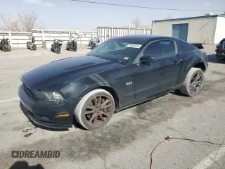 2013 Ford Mustang GT with VIN 1ZVBP8CF3D5228471, listed as a Copart auction lot 88909295 with 127,887 mi miles and Salvage Title. Bid and sale history available at DreamBid. Image 1.