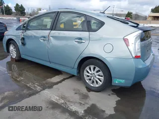 2014 Toyota Prius z VIN JTDKN3DP0E3054990, wystawiony jako IAAI lot #41816522 z przebiegiem 131 239 mil mil oraz . Historia ofert i sprzedaży dostępna na DreamBid. Obrazek 3.