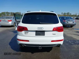 2015 Audi Q7 3.0T S line Prestige with VIN WA1DGAFE5FD020651, listed as a IAAI auction lot 41863003 with 167,938 mi miles. Bid and sale history available at carsss.com. Image 16.