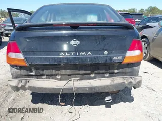 1999 Nissan Altima XE with VIN 1N4DL01D2XC124747, listed as a IAAI auction lot 41750853 with 110,221 mi miles. Bid and sale history available at carsss.com. Image 6.