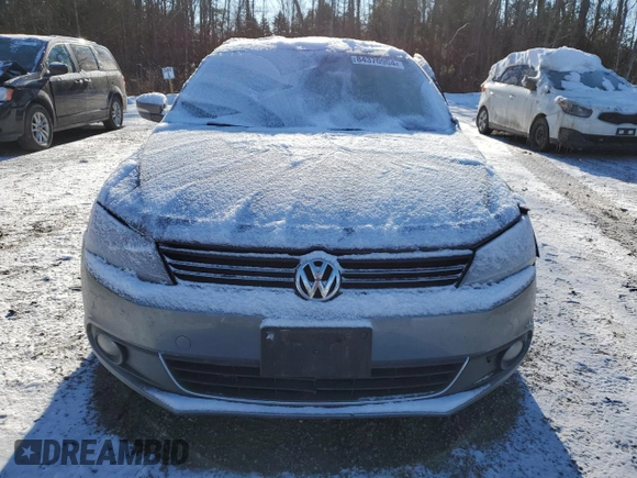 2014 Volkswagen Jetta with VIN 3VWWL7AJ4EM440676, listed as a Copart auction lot 84370904 with 456,495 mi miles and Non repairable. Bid and sale history available at DreamBid. Image 5.