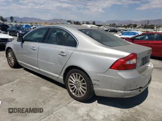 2008 Volvo S80 3.2L with VIN YV1AS982081064192, listed as a Copart auction lot 70442604 with 135,774 mi miles and Salvage Title. Bid and sale history available at carsss.com. Image 2.