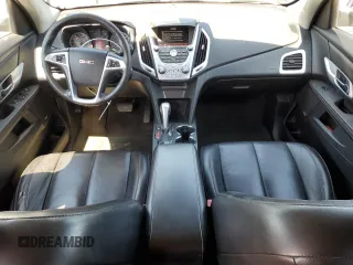 2011 GMC Terrain SLT-2 z VIN 2CTALWEC2B6235306, wystawiony jako Copart lot #55641205 z przebiegiem 127 299 mil mil oraz Szkoda całkowita • Salvage title. Historia ofert i sprzedaży dostępna na DreamBid. Obrazek 8.