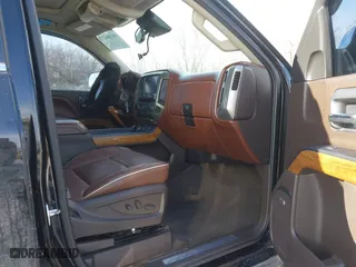 2015 Chevrolet Silverado 1500 High Country with VIN 3GCUKTEJXFG320011, listed as a IAAI auction lot 41366273 with 157,947 mi miles. Bid and sale history available at carsss.com. Image 5.