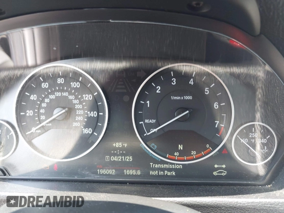 2013 BMW 3 Series 328i xDrive with VIN WBA3B5G54DNS00777, listed as a IAAI auction lot 42433605 with 196,092 mi miles and . Bid and sale history available at DreamBid. Image 7.