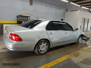 2002 Lexus LS 430 with VIN JTHBN30F620063850, listed as a Copart auction lot 66908944 with 175,955 mi miles and Salvage Title. Bid and sale history available at carsss.com. Image 3.