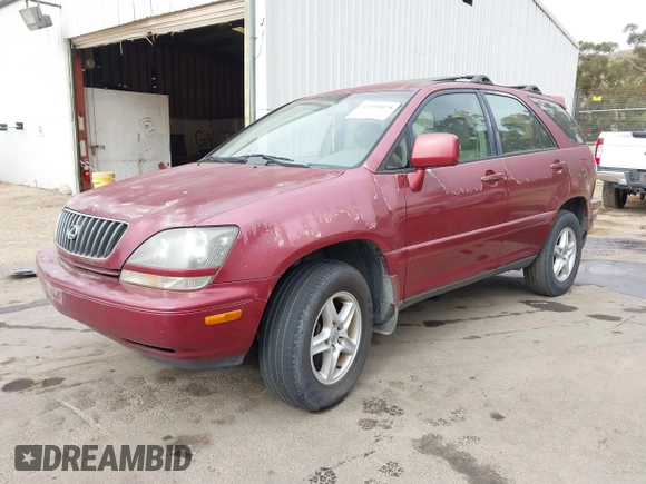 2000 Lexus RX 300 with VIN JT6HF10UXY0148220, listed as a IAAI auction lot 42105078 with 250,618 mi miles. Bid and sale history available at carsss.com. Image 2.