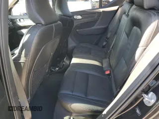 2024 Volvo XC40 Plus Bright Theme z VIN YV4L12UE0R2215081, wystawiony jako Copart lot #87918425 z przebiegiem 19 841 mil mil oraz Szkoda całkowita • Salvage title. Historia ofert i sprzedaży dostępna na DreamBid. Obrazek 11.