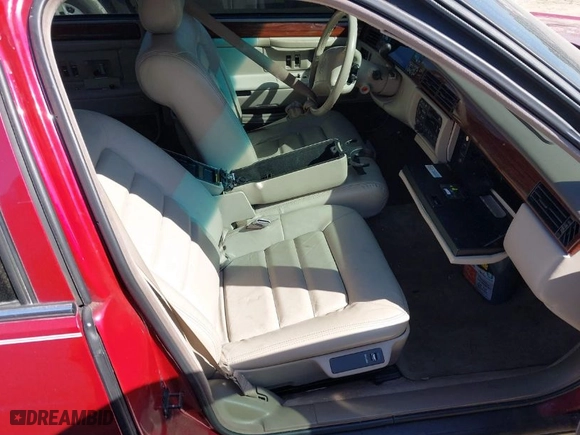 1996 Cadillac DeVille with VIN 1G6KD52Y0TU301560, listed as a IAAI auction lot 41820533 with 1 mi miles. Bid and sale history available at carsss.com. Image 5.