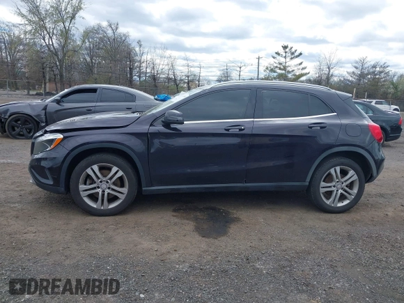2015 Mercedes-Benz GLA 250 z VIN WDCTG4GB0FJ114889, wystawiony jako IAAI lot #42049338 z przebiegiem 83 676 mil mil oraz . Historia ofert i sprzedaży dostępna na DreamBid. Obrazek 14.