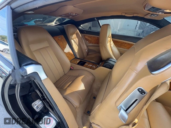2005 Bentley Continental GT GT z VIN SCBCR63WX5C026197, wystawiony jako Copart lot #43343625 z przebiegiem 90 440 mil mil oraz Czysty tytuł • Clean title. Historia ofert i sprzedaży dostępna na DreamBid. Obrazek 11.