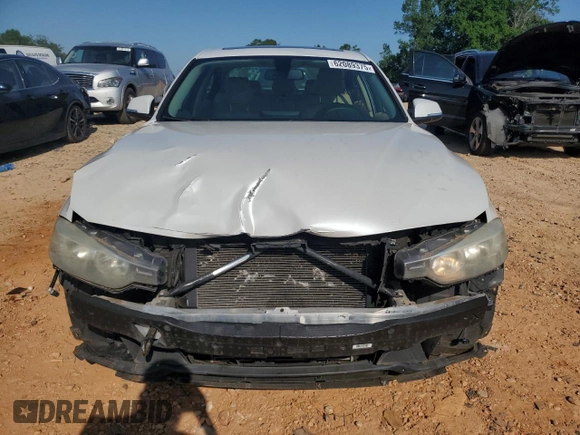 2014 BMW 3 Series 328i xDrive with VIN WBA3B5C51EF958576, listed as a Copart auction lot 62089375 with 148,140 mi miles and Salvage title. Bid and sale history available at DreamBid. Image 5.