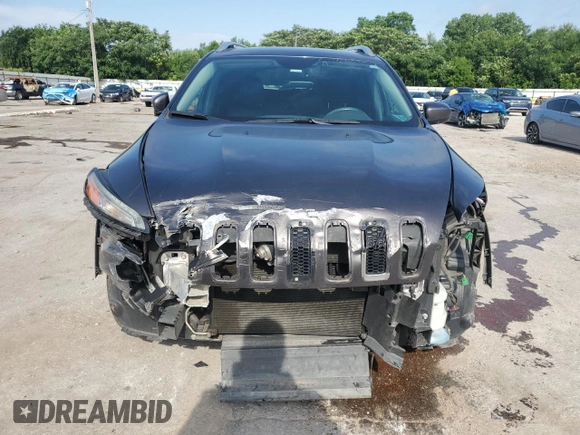 2017 Jeep Cherokee Limited with VIN 1C4PJLDB7HW516454, listed as a Copart auction lot 60927315 with 120,310 mi miles and Salvage title. Bid and sale history available at DreamBid. Image 5.