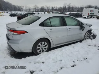 2022 Toyota Corolla LE with VIN JTDEPMAE1N3028768, listed as a Copart auction lot 83459634 with Not Provided miles and Salvage Title. Bid and sale history available at carsss.com. Image 3.