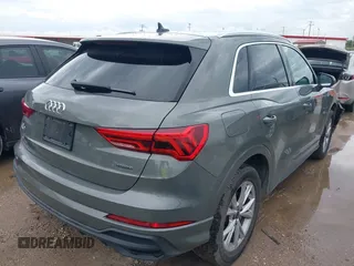 2023 Audi Q3 S line Premium z VIN WA1DECF35P1120543, wystawiony jako IAAI lot #42476868 z przebiegiem 47 156 mil mil oraz . Historia ofert i sprzedaży dostępna na DreamBid. Obrazek 4.