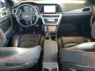 2015 Hyundai Sonata Limited z VIN 5NPE34AB1FH093076, wystawiony jako Copart lot #58775785 z przebiegiem 117 174 mil mil oraz Czysty tytuł • Clean title. Historia ofert i sprzedaży dostępna na DreamBid. Obrazek 8.