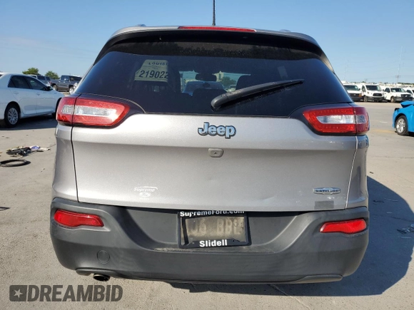 2018 Jeep Cherokee Latitude Plus with VIN 1C4PJLLBXJD538662, listed as a Copart auction lot 55590635 with 83,546 mi miles and Salvage title. Bid and sale history available at DreamBid. Image 6.