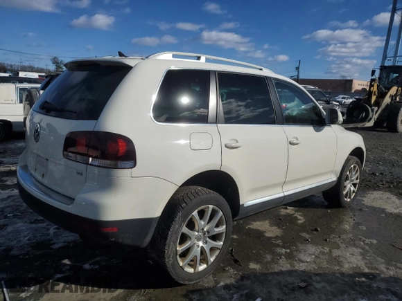 2010 Volkswagen Touareg VR6 with VIN WVGBF7A92AD003436, listed as a Copart auction lot 87545585 with 145,716 mi miles and Clean Title. Bid and sale history available at DreamBid. Image 3.