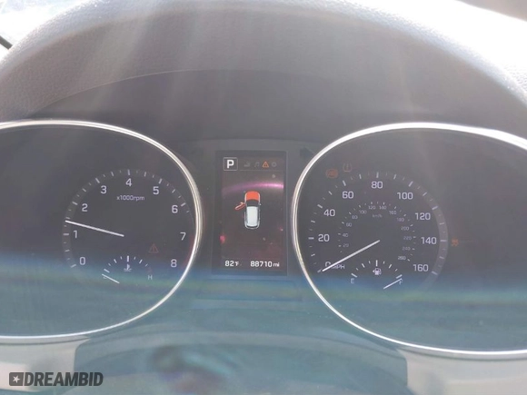 2018 Hyundai Santa Fe Sport 2.4L with VIN 5XYZU3LB0JG552328, listed as a IAAI auction lot 41869758 with 88,710 mi miles. Bid and sale history available at carsss.com. Image 7.