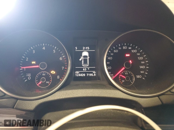 2010 Volkswagen Golf GTI z VIN WVWEV7AJ3AW392395, wystawiony jako Copart lot #50179475 z przebiegiem 124 420 mil mil oraz Szkoda całkowita • Salvage title. Historia ofert i sprzedaży dostępna na DreamBid. Obrazek 9.