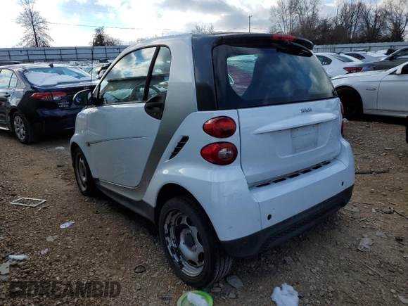 2015 Smart fortwo Passion z VIN WMEEJ3BA8FK790317, wystawiony jako Copart lot #71124392 z przebiegiem Nie podano mil oraz Szkody całkowita. Historia ofert i sprzedaży dostępna na DreamBid. Obrazek 2.