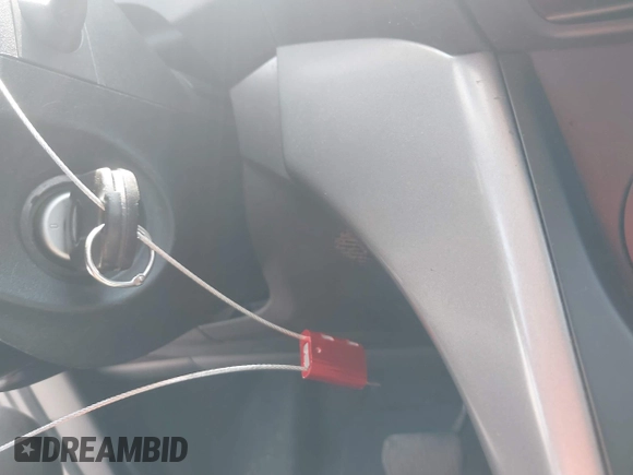 2013 Ford Escape SE с VIN 1FMCU0GX2DUA46802, выставлен на аукционе IAAI как лот 42438952 с пробегом 181 028 миль миль и . История ставок и продаж доступна на DreamBid. Изображение 11.