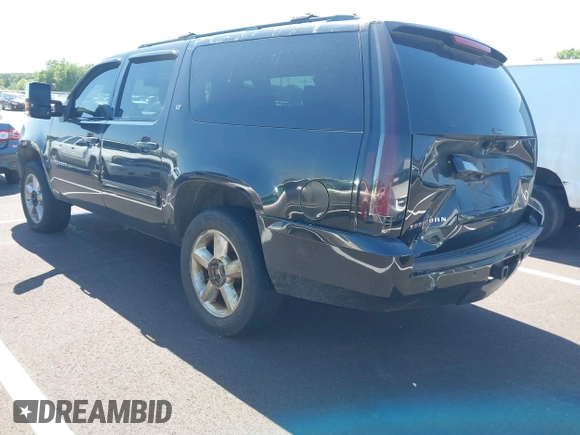 2014 Chevrolet Suburban LT z VIN 1GNSCJE02ER116017, wystawiony jako IAAI lot #42308074 z przebiegiem 228 365 mil mil oraz . Historia ofert i sprzedaży dostępna na DreamBid. Obrazek 3.